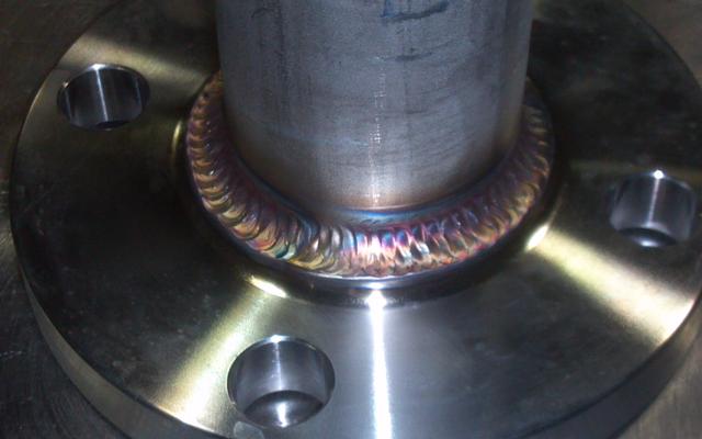 stainless steel flange on pipe